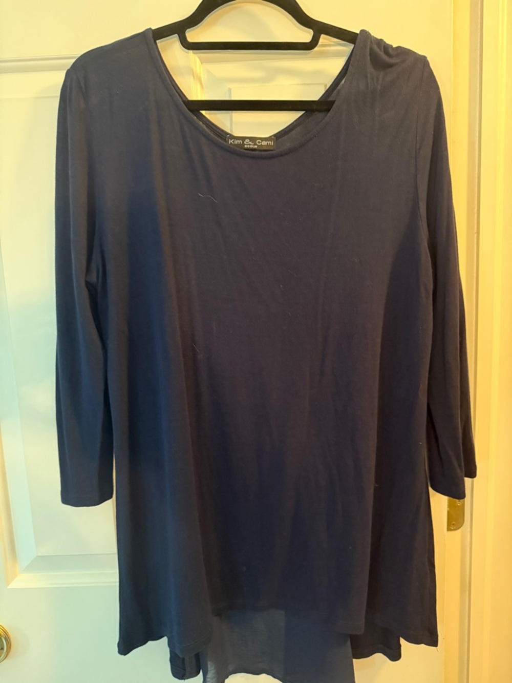 Kim & Cami Navy 3/4 Sleeve Tunic Top